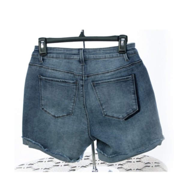 Blue Jean Shorts Mid Rise Size 6 NWT - Picture 5 of 5